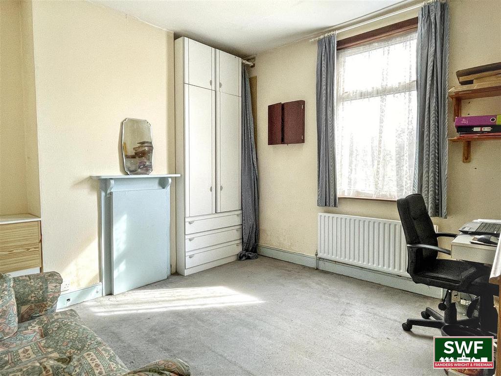 Bedroom2.jpg