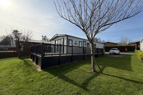 undefined, Plas Coch, Llanfairpwll, Anglesey, LL61