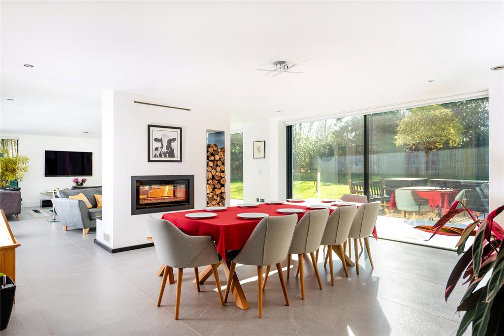 Dining/Sitting Room