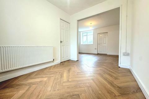 3 bedroom terraced house to rent, Morgan Street, New Tredegar, NP24