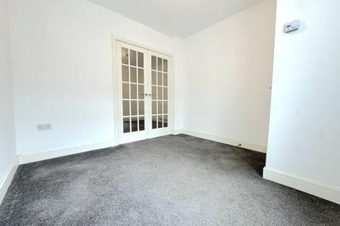 3 bedroom terraced house to rent, Lower Terrace, Treorchy, CF42