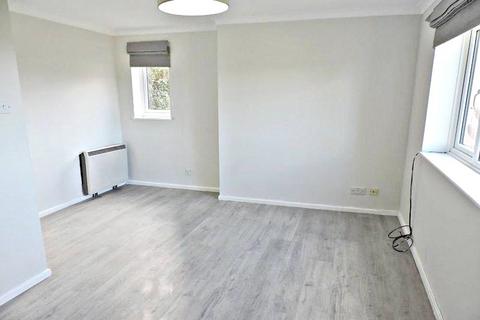 2 bedroom apartment for sale, Lingfield Close, High Wycombe