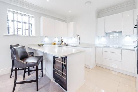 2 bedroom apartment to rent, Palace Wharf, Fulham W6