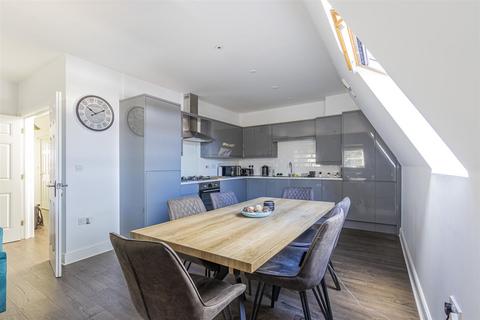 undefined, Severn Grove, Cardiff CF11