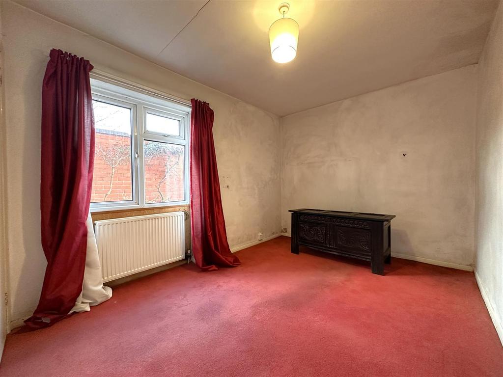 Master Bedroom 152