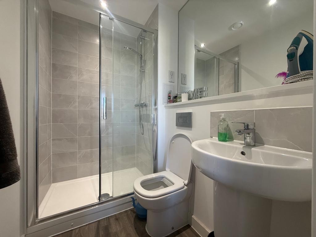 En-suite Bathroom