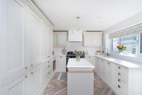 undefined, Birkdale Drive, Leeds LS17