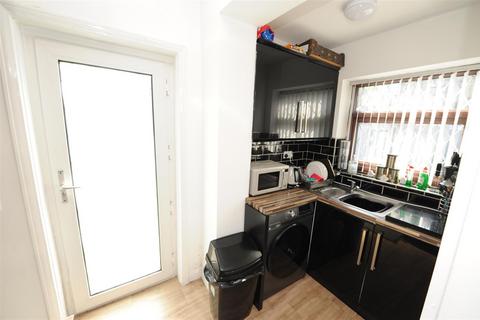 3 bedroom semi-detached house for sale, Ridgeway, Wrose, Shipley