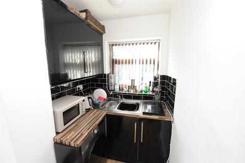 3 bedroom semi-detached house for sale, Ridgeway, Wrose, Shipley