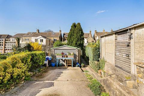 3 bedroom end of terrace house for sale, London Road, Tetbury, Gloucestershire, GL8