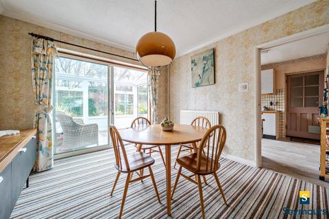 undefined, Applegarth Avenue, Surrey GU2