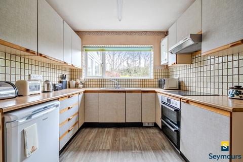 undefined, Applegarth Avenue, Surrey GU2