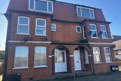 2 bedroom maisonette to rent, Thoroughgood Road, Clacton on Sea, Essex, CO15 6DD