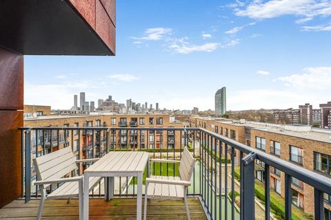 Whiting Way, Surrey Quays, SE16