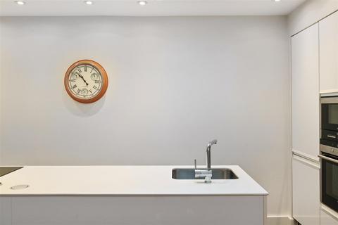 undefined, Holland Street, Kensington, W8