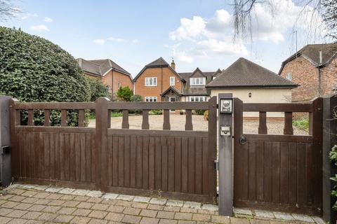 5 bedroom detached house for sale, Grovelands Road, Reading RG7