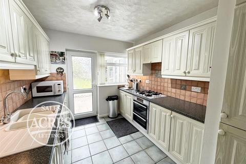 2 bedroom semi-detached bungalow for sale, Beechcroft Crescent, Streetly, Sutton Coldfield