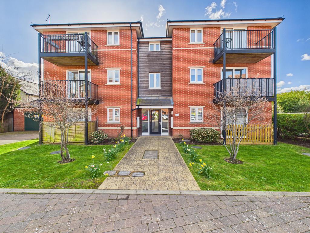 A beautifully presented first floor one bedroom a