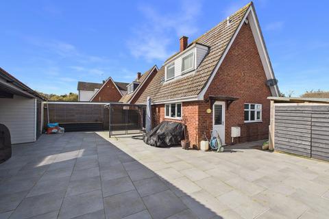 3 bedroom detached house for sale, Cambridge Way, Bures, CO8