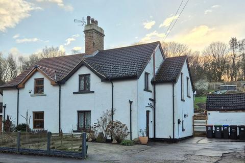 3 bedroom semi-detached house for sale, Newstead Road, Nottingham NG15