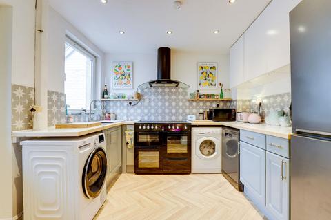 3 bedroom semi-detached house for sale, Newstead Road, Nottingham NG15