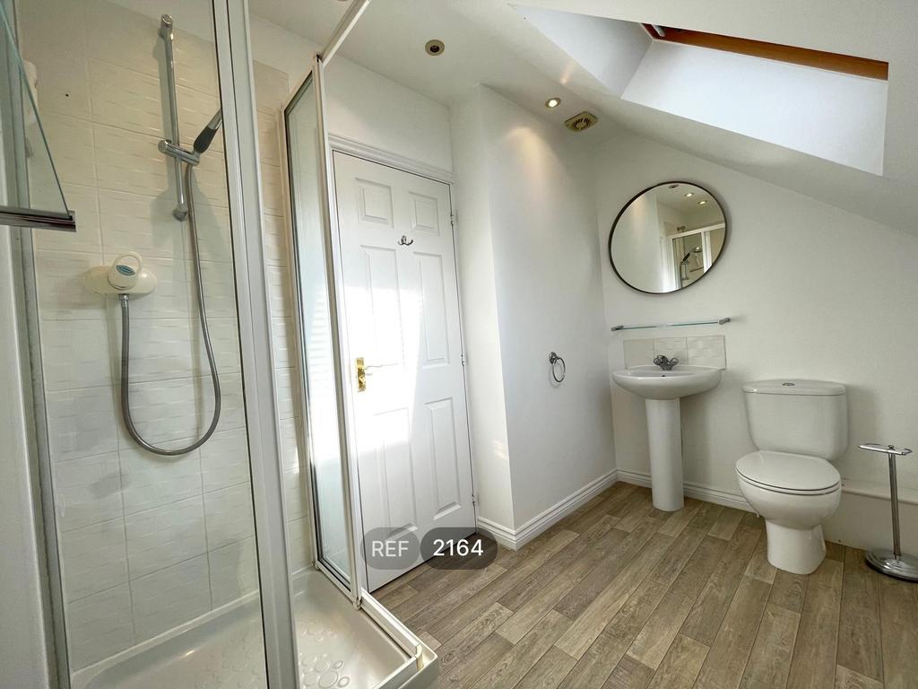 En suite bathroom