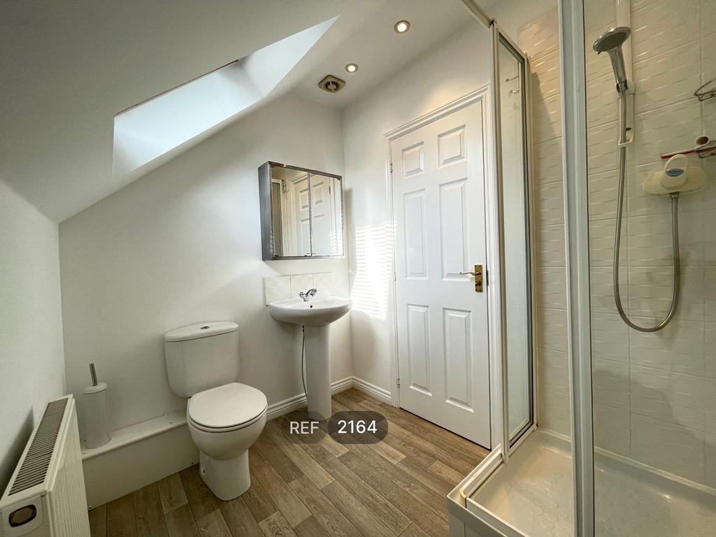 En suite bathroom