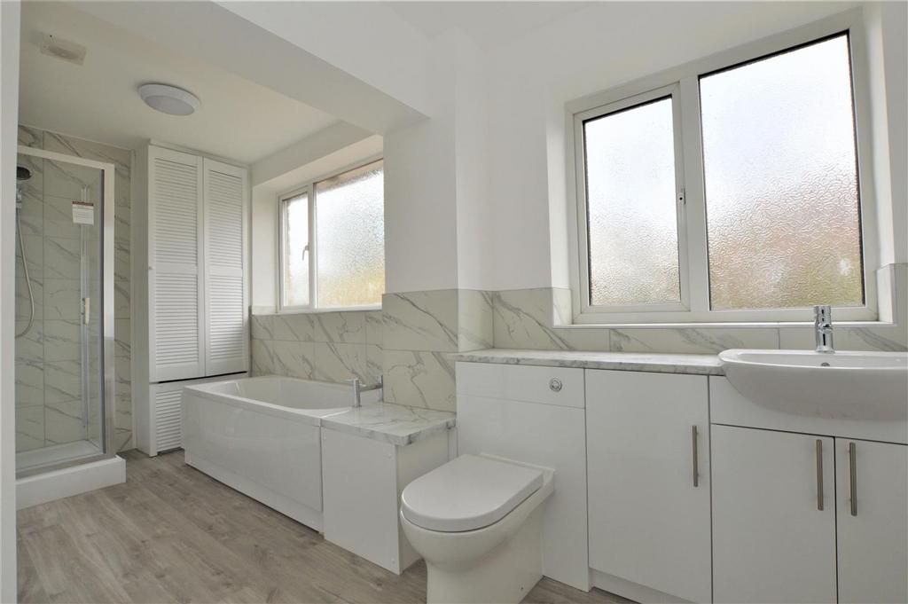 Family Bathroom.jpg