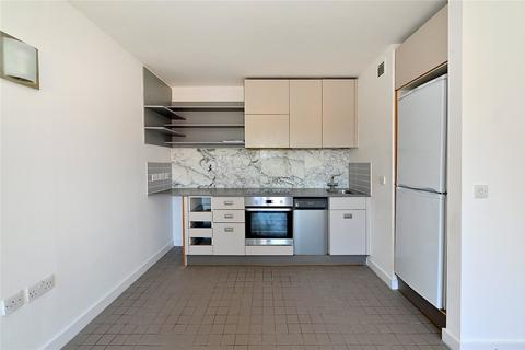 2 bedroom flat to rent, Deals Gateway, London, SE13