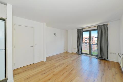 2 bedroom flat to rent, Deals Gateway, London, SE13