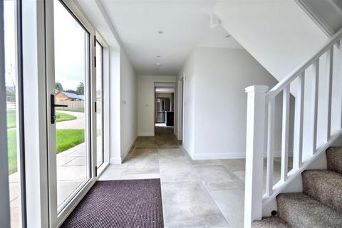 4 bedroom house to rent, Main Road, Duston, NN5