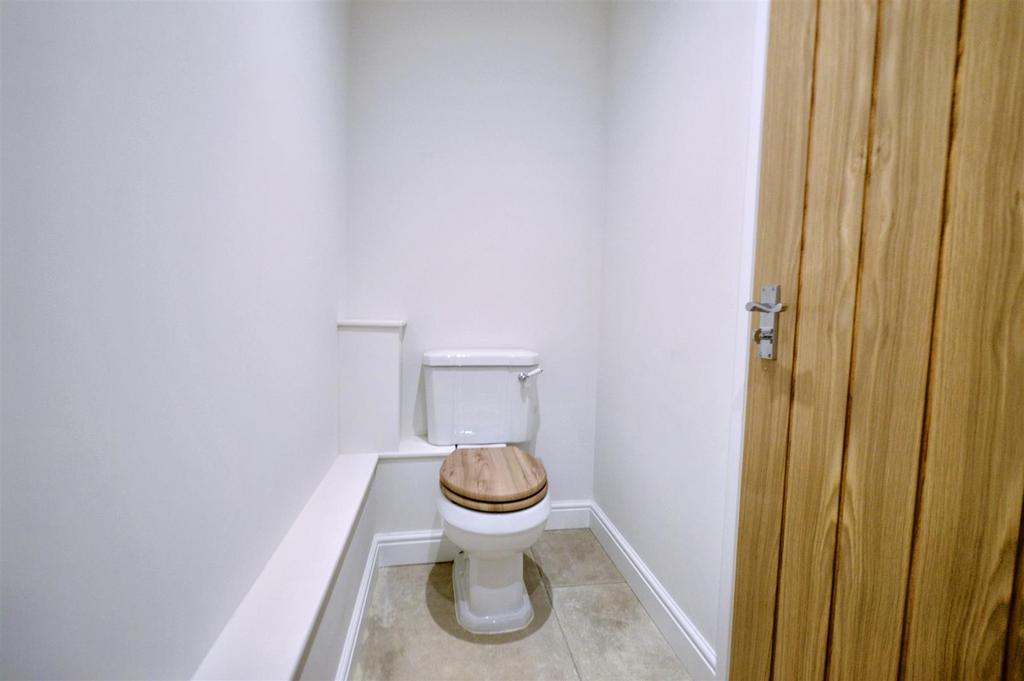 Cloakroom (2).jpeg