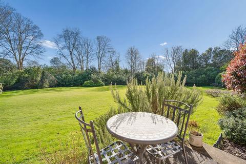 2 bedroom flat for sale, Purton Lane, Farnham Royal SL2