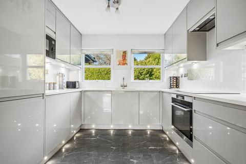 2 bedroom flat for sale, Purton Lane, Farnham Royal SL2