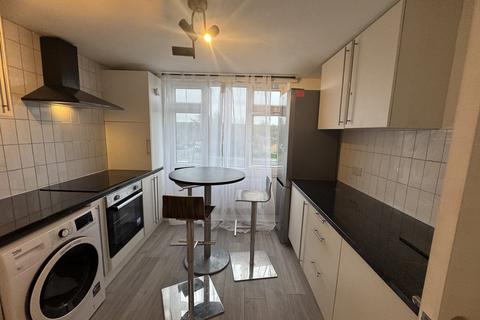 undefined, Croydon CR2