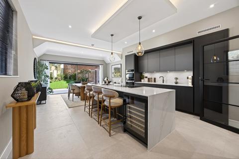 undefined, Abbotswood Road, London
