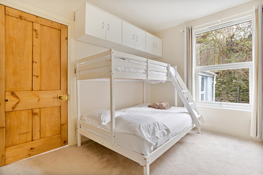 19 Bedroom 3