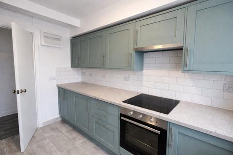 2 bedroom flat to rent, Ashford Court, Cricklewood