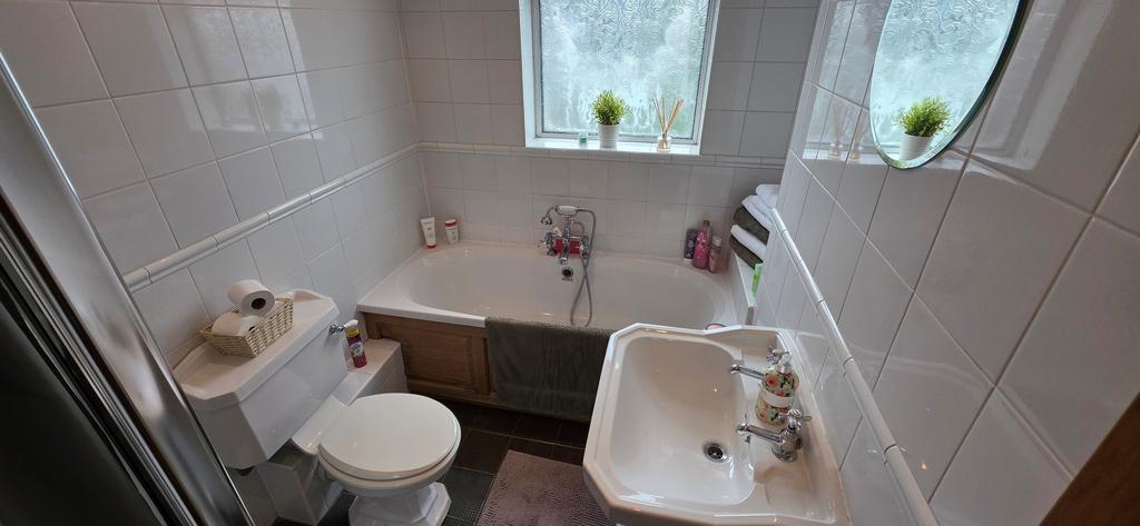 27 Willow Grove 3.jpg