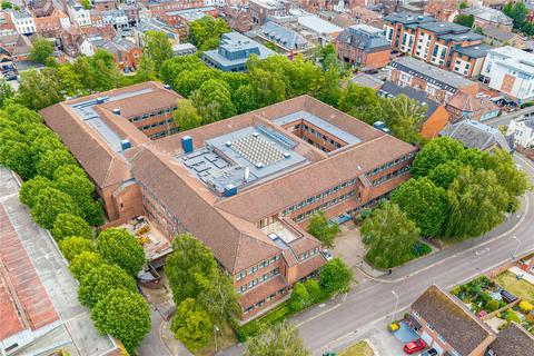 undefined, Strawberry Hill, Newbury, Berkshire, RG14