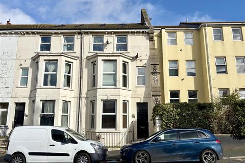 2 bedroom flat for sale, Cavendish Place, Eastbourne