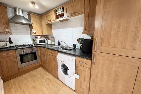 2 bedroom flat for sale, Cavendish Place, Eastbourne
