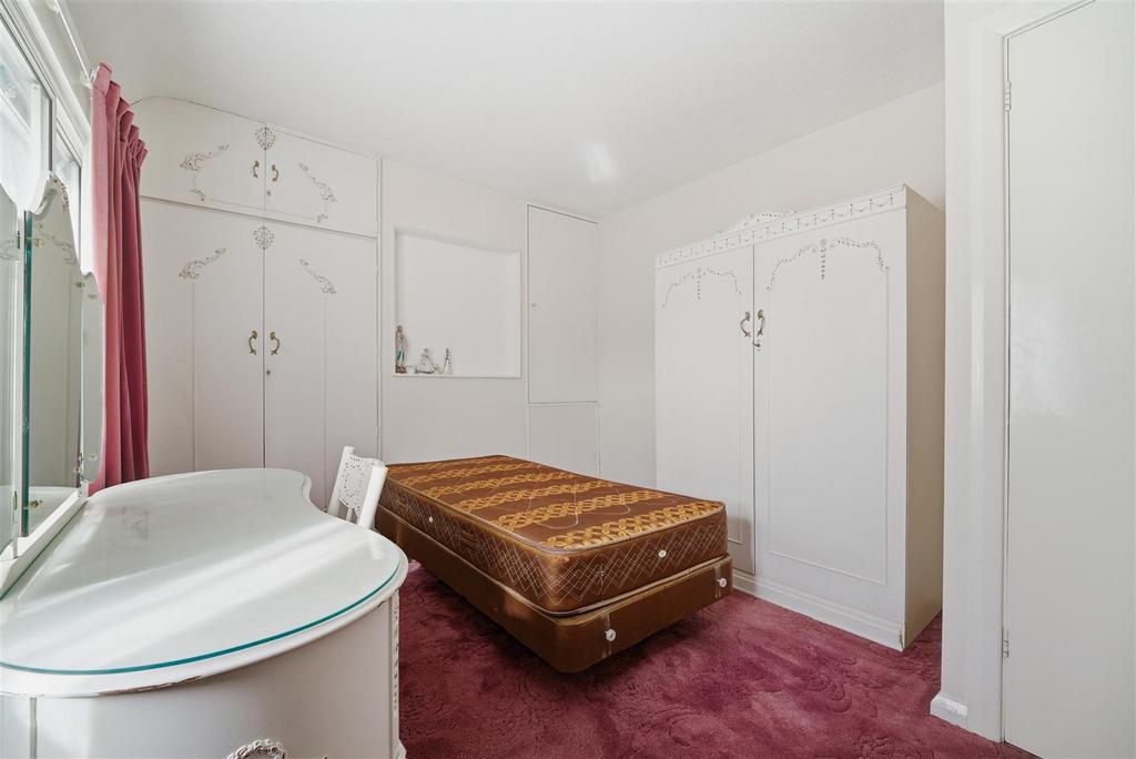 Master bedroom, en suite