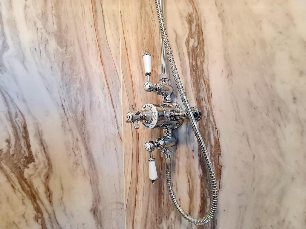 Shower Fittings