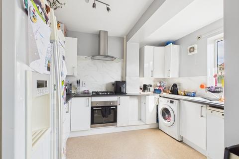 2 bedroom semi-detached house for sale, Welbury Grove, Hull, HU9 4RX