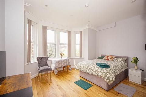6 bedroom terraced house for sale, Cloudesley Road, St Leonards On Sea