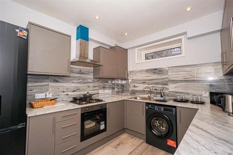 6 bedroom terraced house for sale, Cloudesley Road, St Leonards On Sea