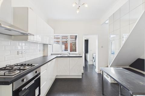 undefined, Carisbrooke Avenue, Montrose Street, Hull,, HU8 7RZ