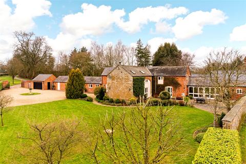 undefined, Woodford Hill, Woodford Halse, Daventry, Northamptonshire, NN11