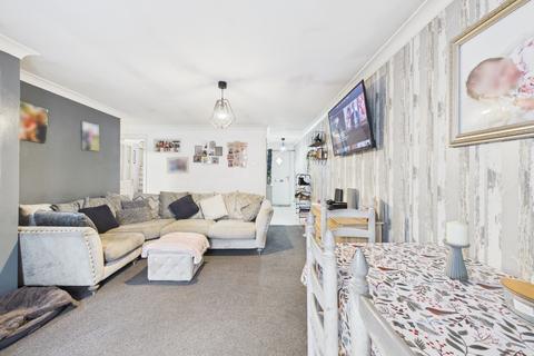 undefined, Gleneagles Crescent, New Holland, Barrow-upon-humber, Lincolnshire, DN19 7TL